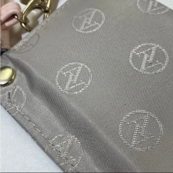 Adrienne Vittadini Soft Pink Wristlet Clutch - Picture 6 of 12